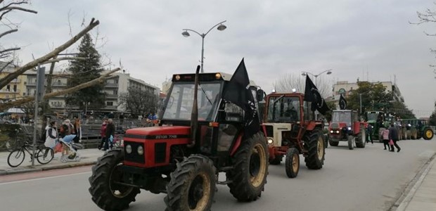 Αγρότες: Κατεβαίνουν με τρακτέρ την Tρίτη στην Αθήνα